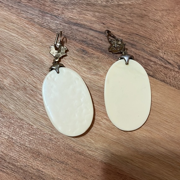 Banana Republic earrings - Picture 3 of 4